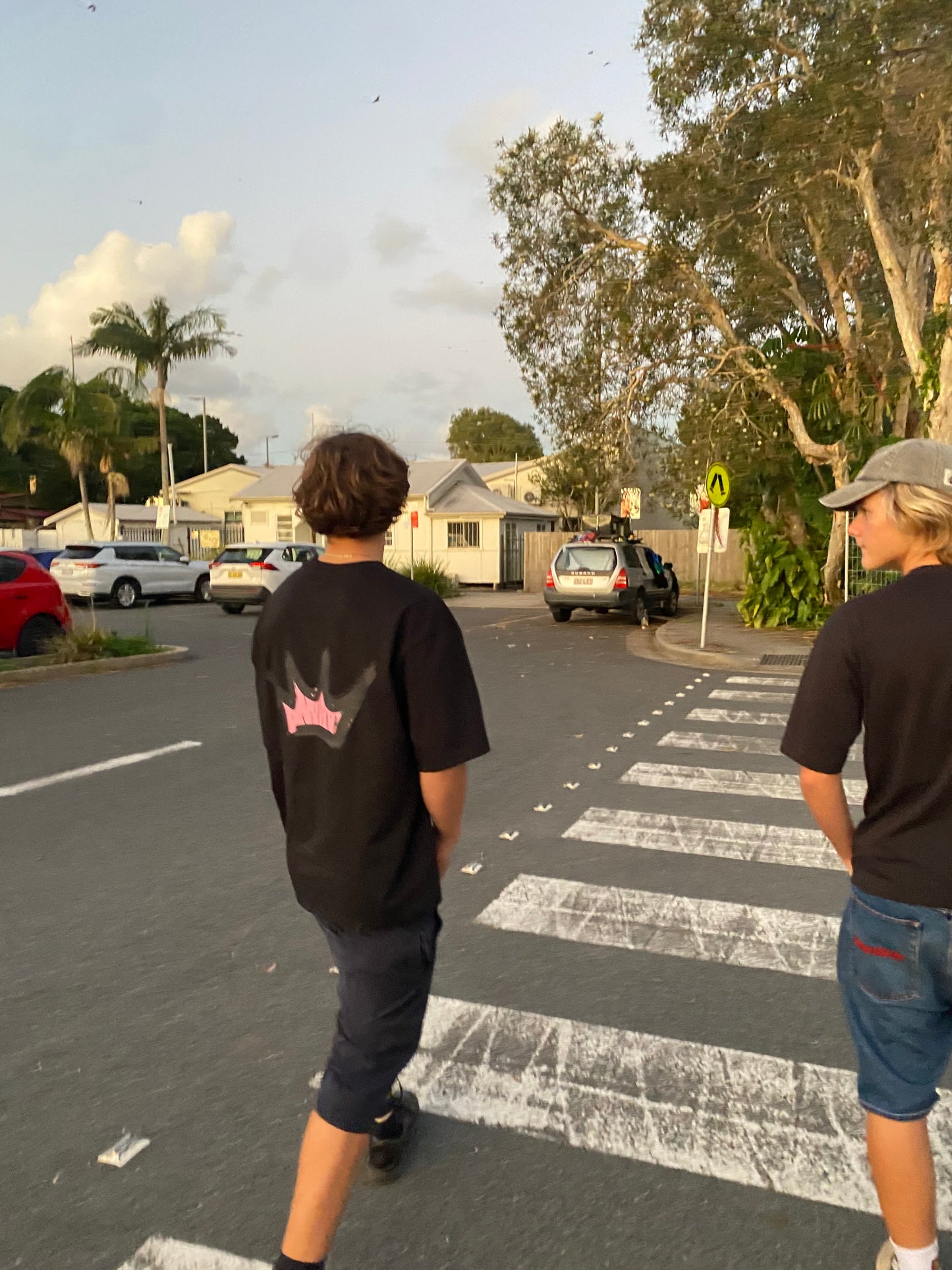 Dispence pink/black tee (crown edition)